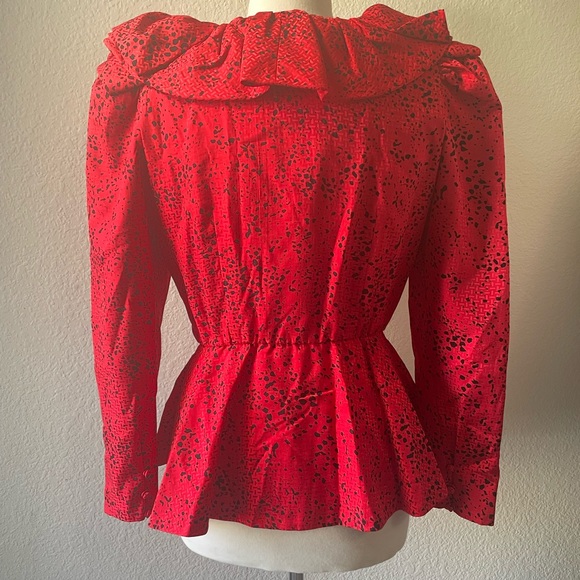 Beautiful silk red jacket - Picture 3 of 5